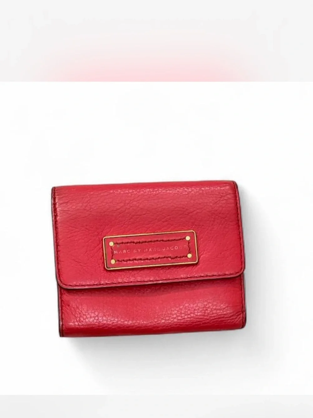 Marc by Marc Jacobs Red Leather Trifold Wallet with Gold Plaque - Picture 1 of 6